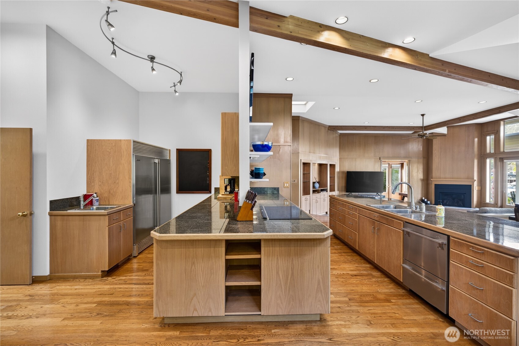 867 Kalispell Drive La Conner WA 98257