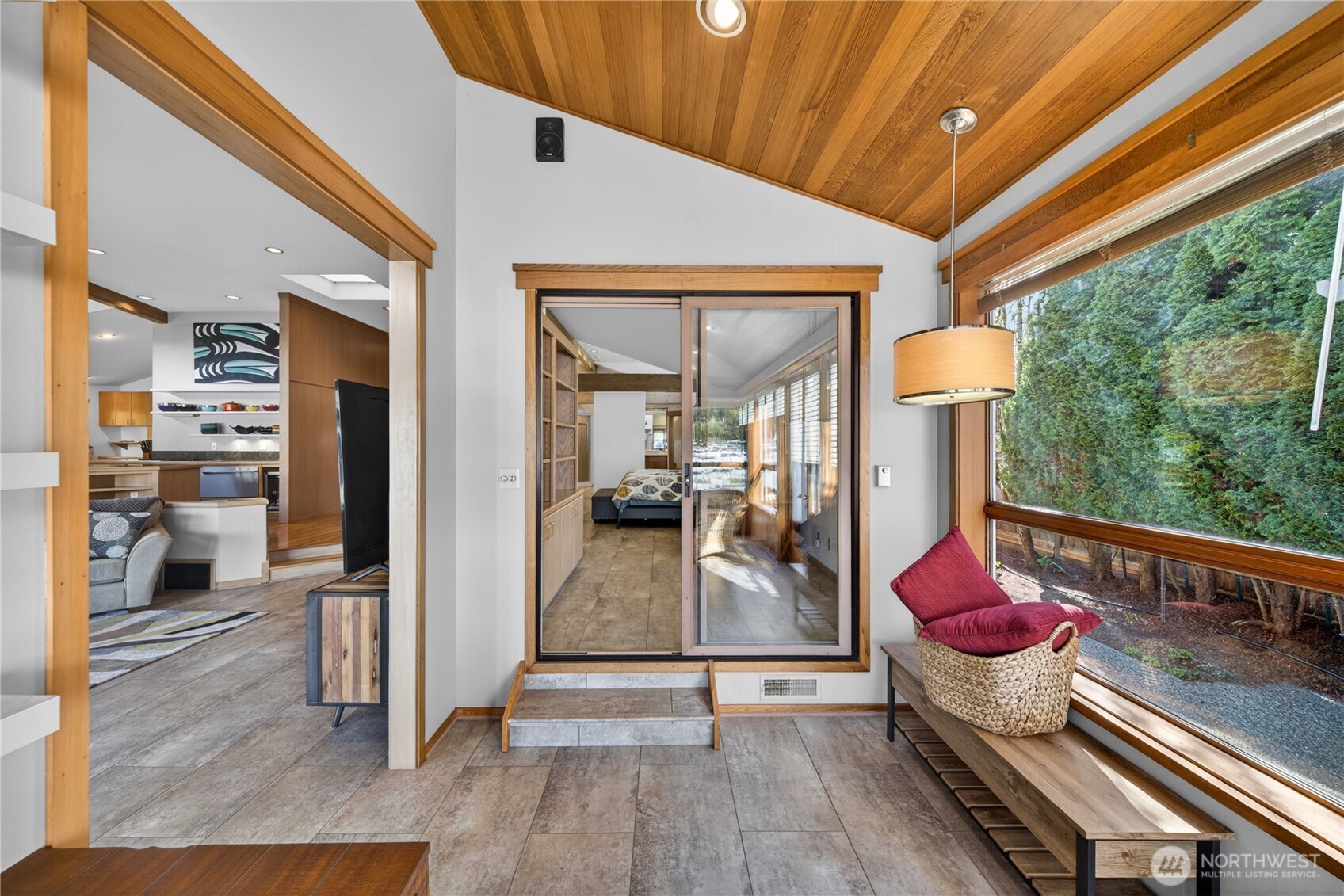 867 Kalispell Drive La Conner WA 98257
