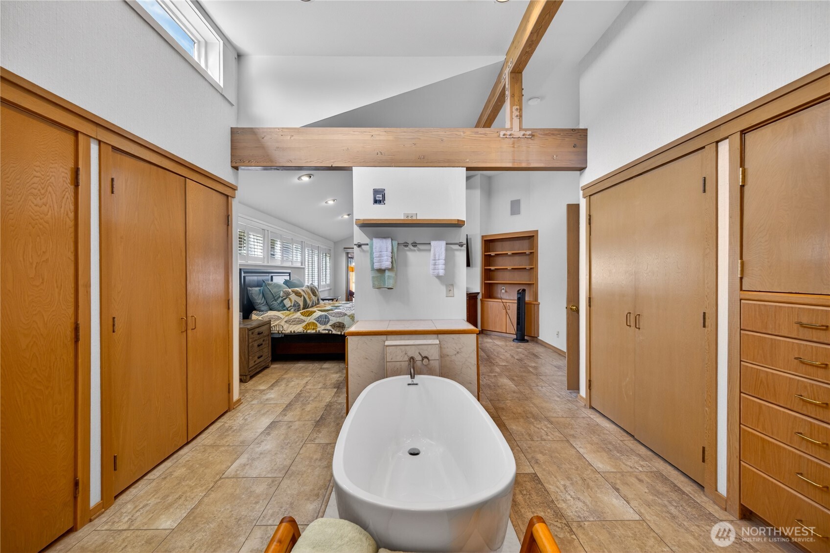 867 Kalispell Drive La Conner WA 98257