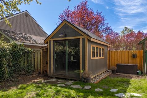 4715 116th Avenue E Edgewood WA 98372