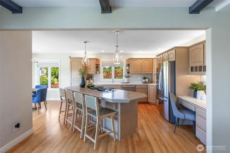 4550 49th Avenue NE Seattle WA 98105