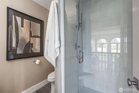 4550 49th Avenue NE Seattle WA 98105