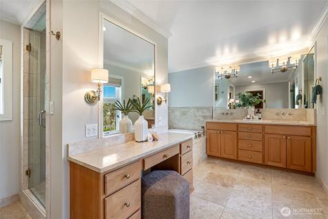 4550 49th Avenue NE Seattle WA 98105