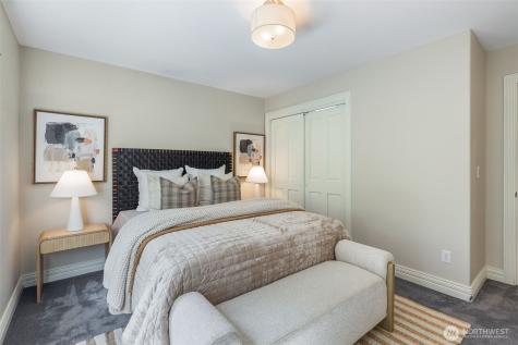 4550 49th Avenue NE Seattle WA 98105