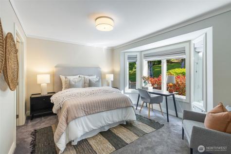 4550 49th Avenue NE Seattle WA 98105