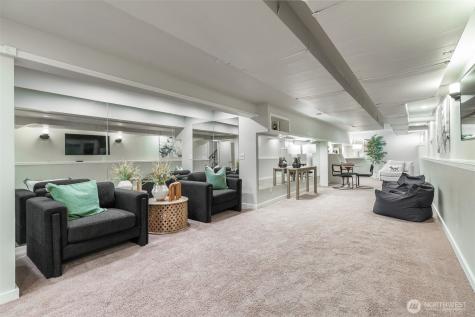 4550 49th Avenue NE Seattle WA 98105