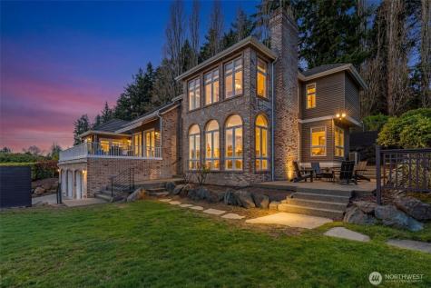 4550 49th Avenue NE Seattle WA 98105