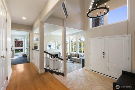 4550 49th Avenue NE Seattle WA 98105