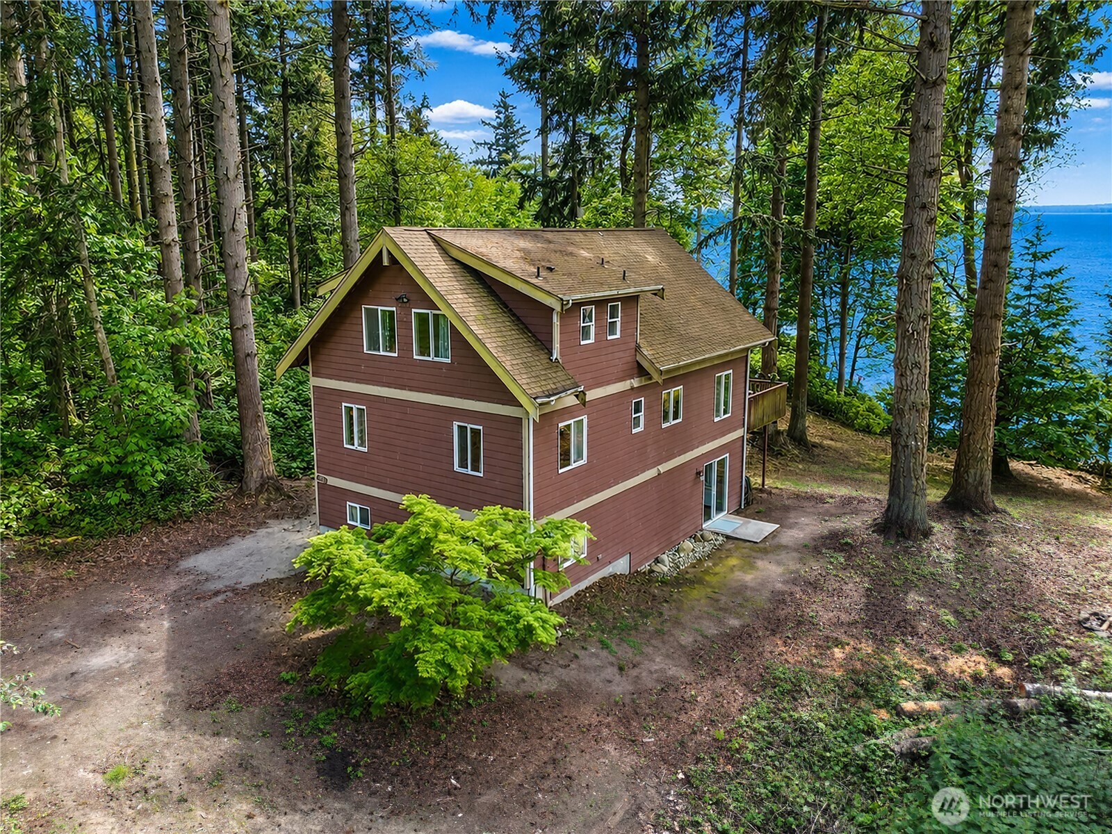 97 B Port Gardner Drive Hat Island WA 98206