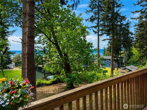 97 B Port Gardner Drive Hat Island WA 98206
