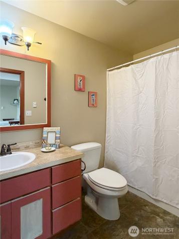97 B Port Gardner Drive Hat Island WA 98206