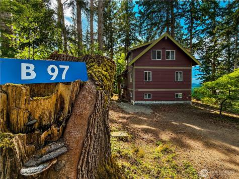 97 B Port Gardner Drive Hat Island WA 98206