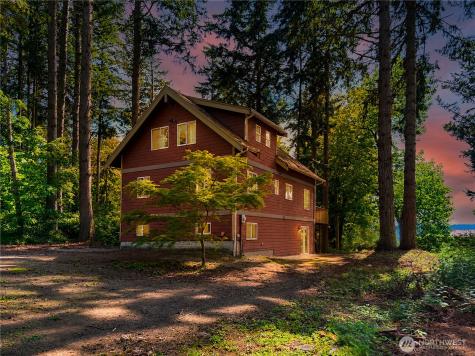 97 B Port Gardner Drive Hat Island WA 98206