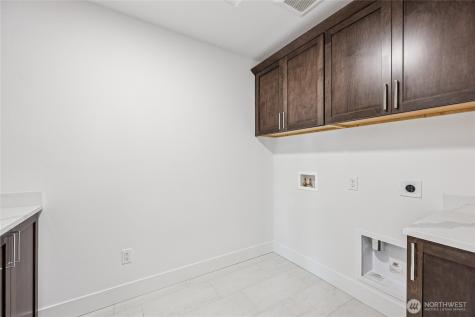 19515 81st Place NE Kenmore WA 98028