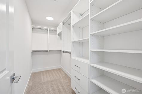 19515 81st Place NE Kenmore WA 98028