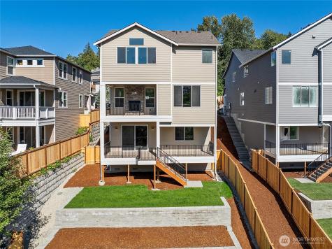 19515 81st Place NE Kenmore WA 98028