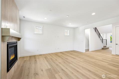 19515 81st Place NE Kenmore WA 98028