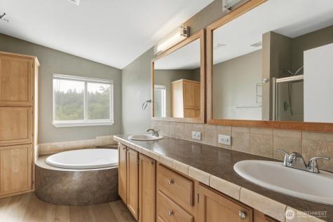 31600 126th Avenue SE Auburn WA 98092