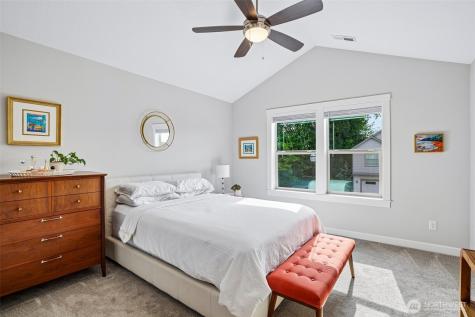 13715 NW 7th Place Vancouver WA 98685