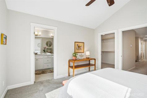 13715 NW 7th Place Vancouver WA 98685