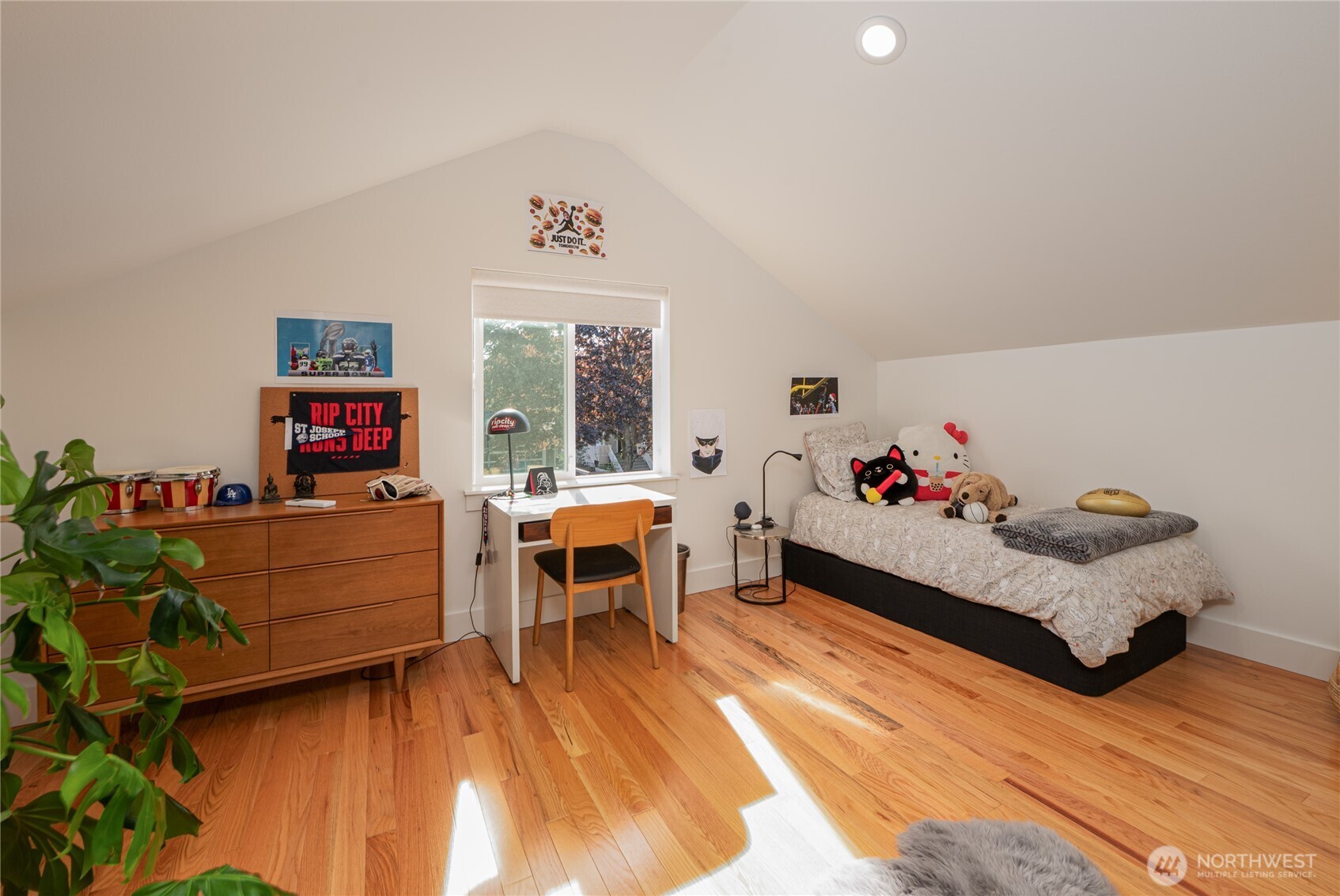 351 17th Avenue E Seattle WA 98112