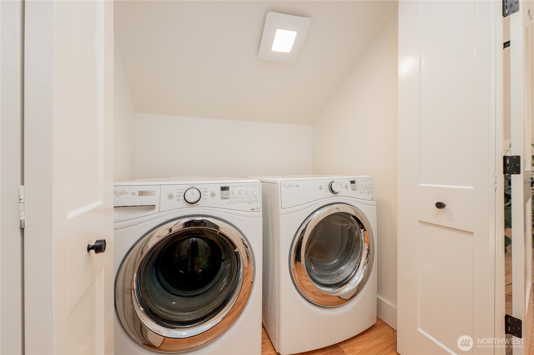 351 17th Avenue E Seattle WA 98112