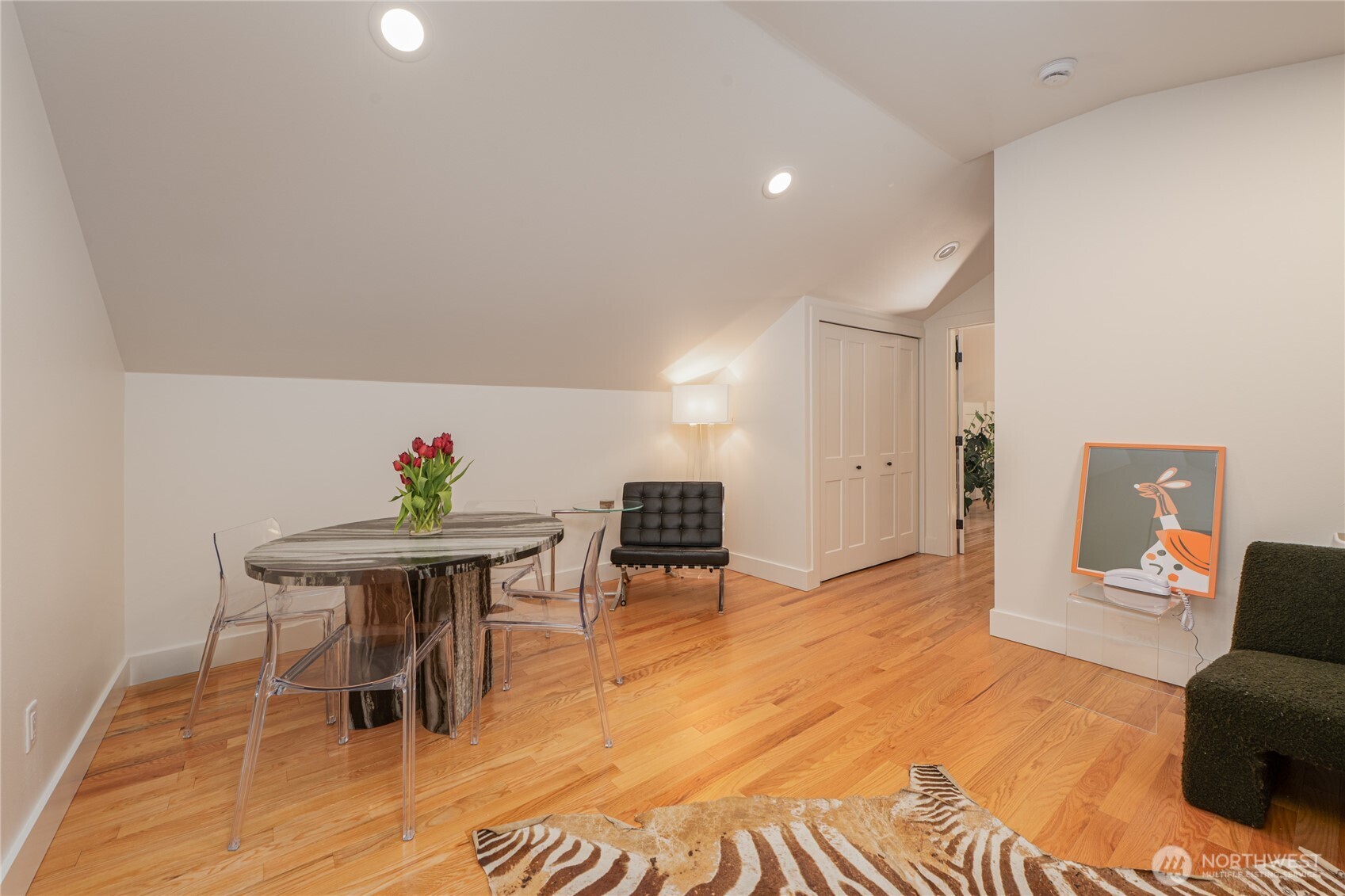 351 17th Avenue E Seattle WA 98112