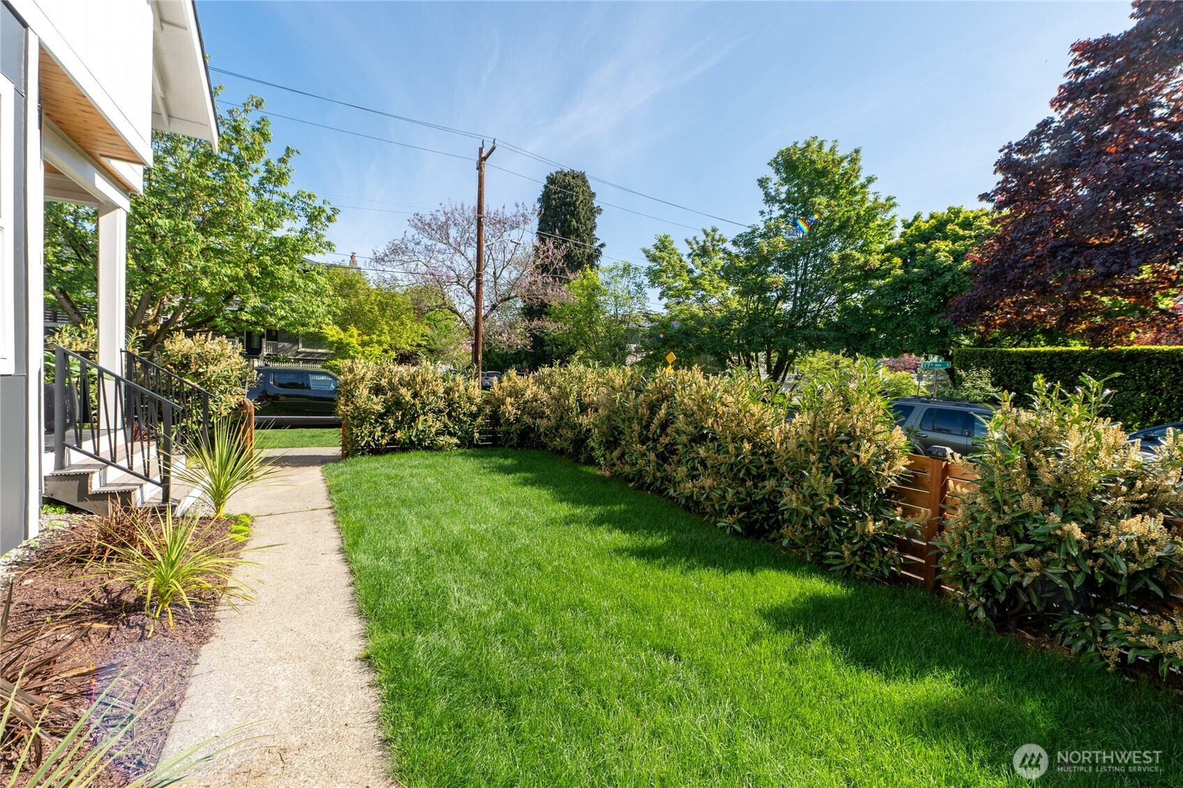 351 17th Avenue E Seattle WA 98112