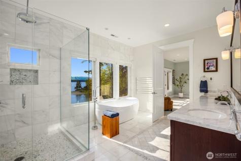 6783 NE Bergman Road Bainbridge Island WA 98110