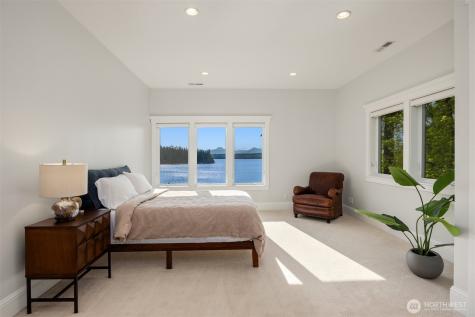 6783 NE Bergman Road Bainbridge Island WA 98110