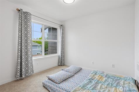 2460 NE Park Drive Issaquah WA 98028