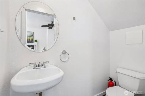 2460 NE Park Drive Issaquah WA 98028