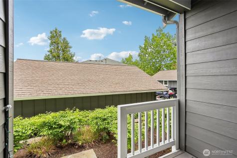 2460 NE Park Drive Issaquah WA 98028