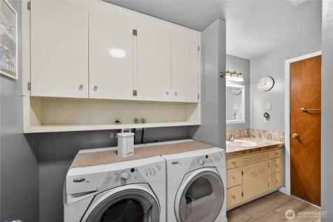 1300 Woodland Drive Mount Vernon WA 98274