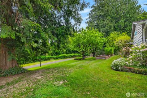 1300 Woodland Drive Mount Vernon WA 98274