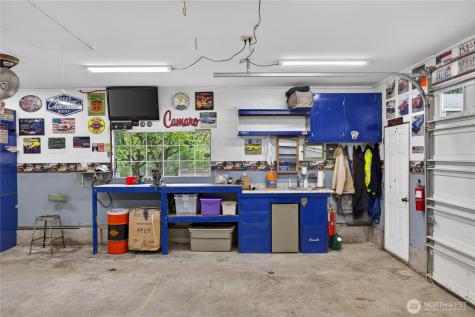 1300 Woodland Drive Mount Vernon WA 98274