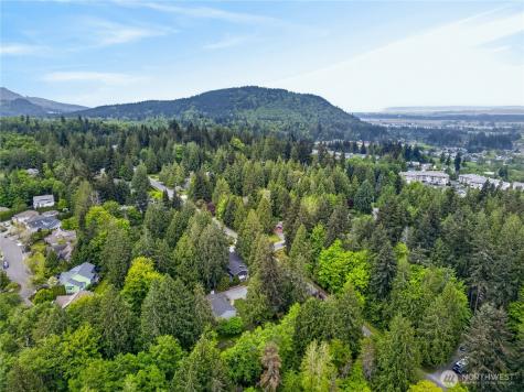 1300 Woodland Drive Mount Vernon WA 98274