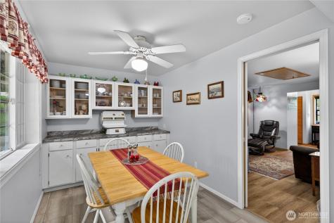 1300 Woodland Drive Mount Vernon WA 98274