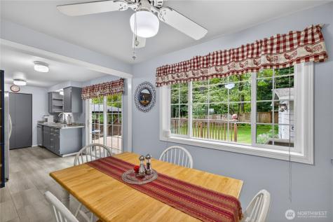 1300 Woodland Drive Mount Vernon WA 98274