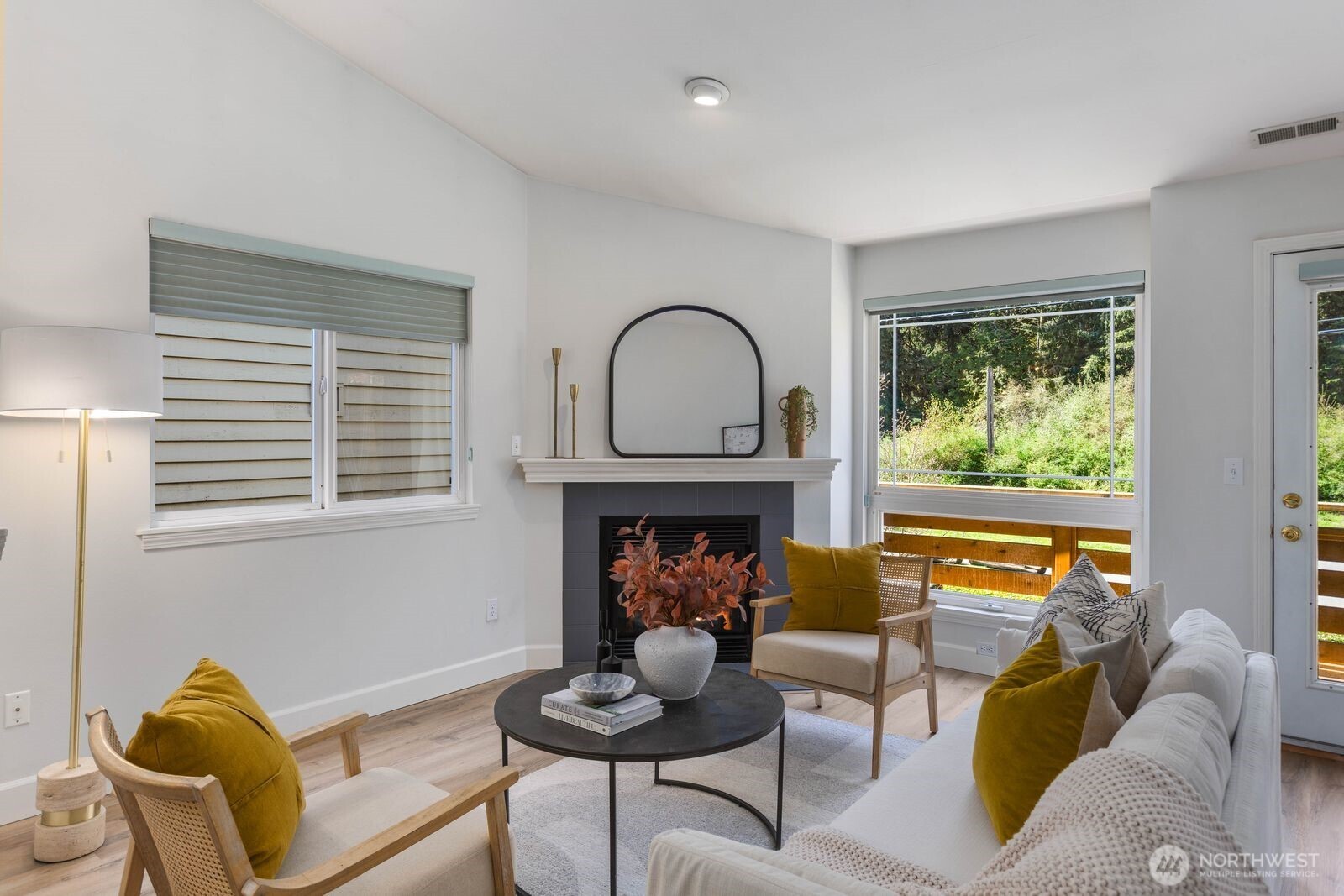 4206 36th Avenue W Seattle WA 98199