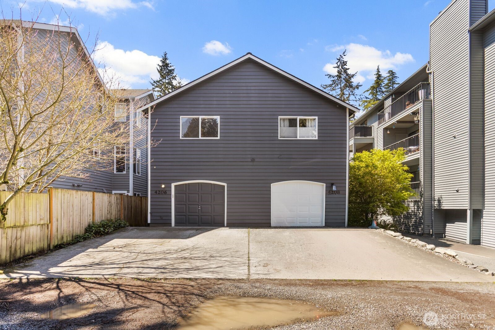 4206 36th Avenue W Seattle WA 98199