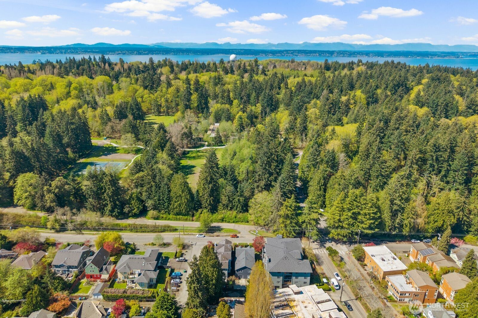 4206 36th Avenue W Seattle WA 98199