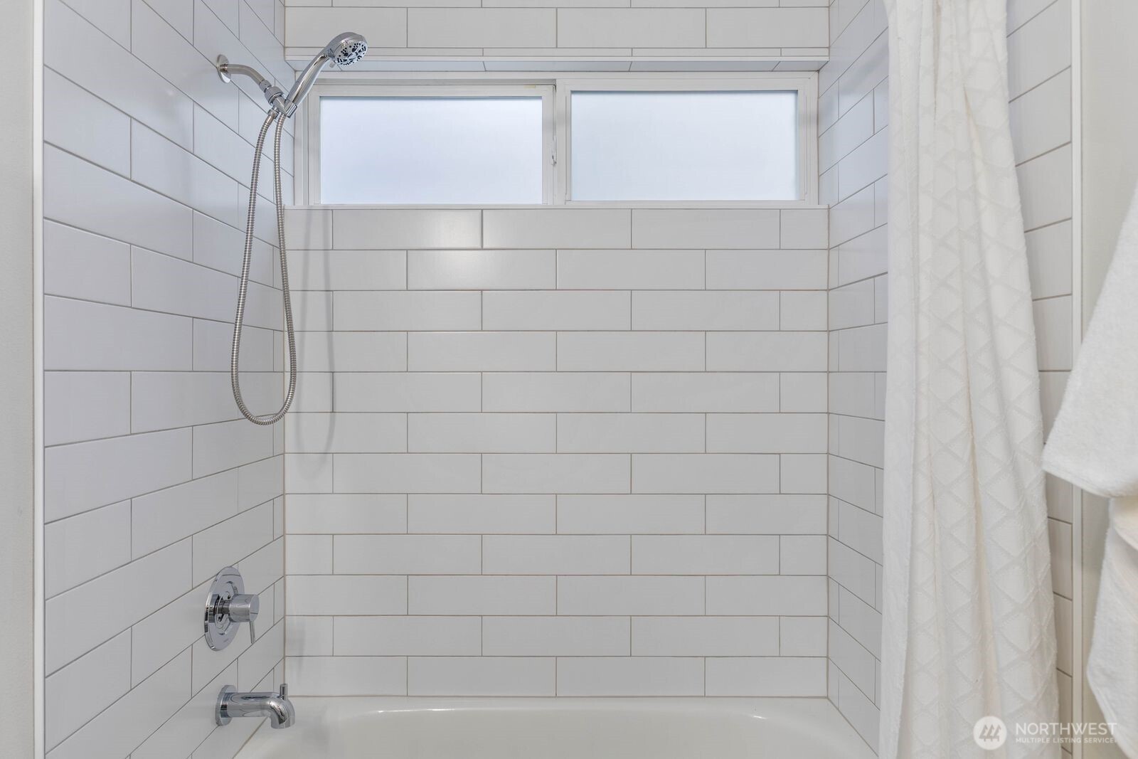 4206 36th Avenue W Seattle WA 98199