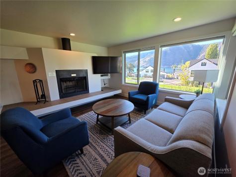 1 Lodge 632-m Manson WA 98831