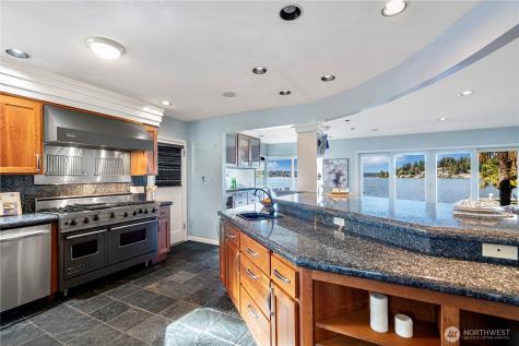 2045 Rose Point Lane Kirkland WA 98033