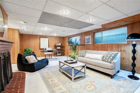 2045 Rose Point Lane Kirkland WA 98033