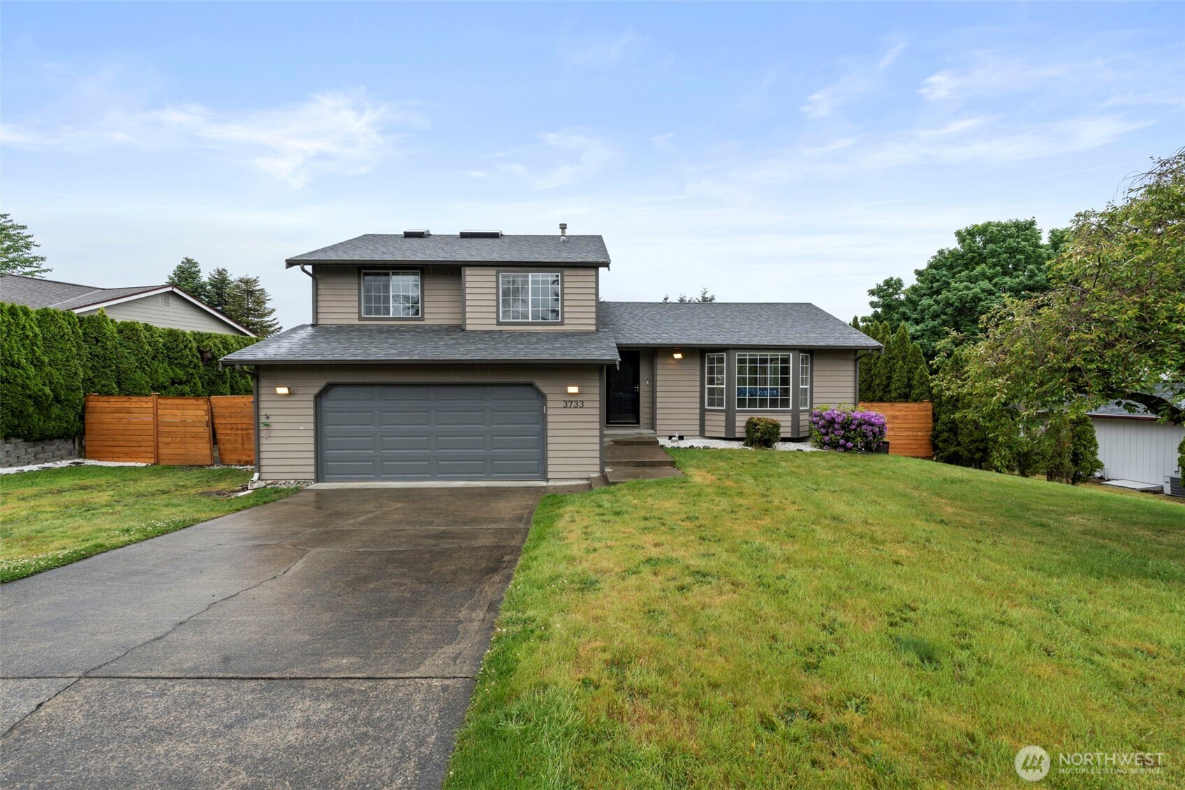 3733 Golden Eagle Loop Olympia WA 98513