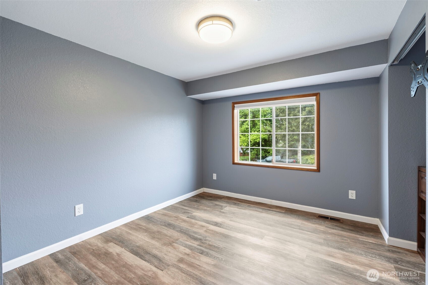 3733 Golden Eagle Loop Olympia WA 98513