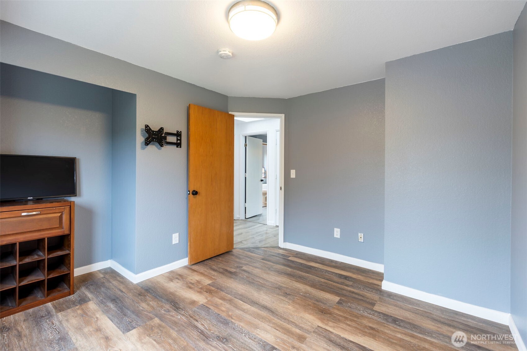 3733 Golden Eagle Loop Olympia WA 98513