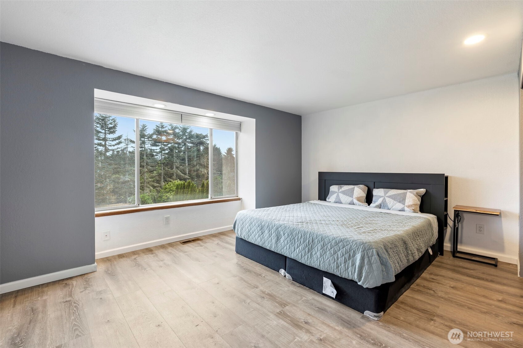 3733 Golden Eagle Loop Olympia WA 98513